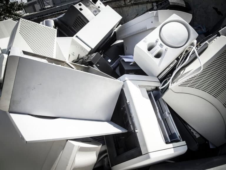 Simple Methods You Can Follow to Recycle Office Equipment